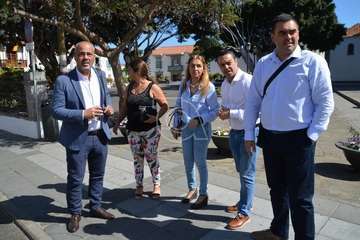 Visita del senador socialista Ramón Morales a Telde (Foto TA)